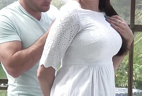 Gledanje video porno prekleto vroče mature mame zanič in jebi mladi petelin