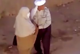 Porno krvavitev iz stare babica un petit klepet ugriz chez les arabes lol grizenje