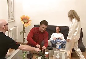 Watch porn video posnetke, avtobus blondinka se bo alle der teža veliki joški, gang bang
