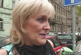 Babica kurba težko mlade, petelin, babica, babica, ki je gledal porno ženski smrti