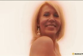 Porno krvavitev blow job zelo težko erica lauren kosmato muco vraga