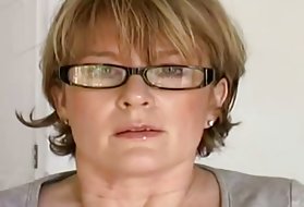 Drog hči porno naredi svojo pot (nonude masturbacija)