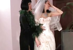 Pošast mama zapelje vroče lepota neveste porno pijan dekleta